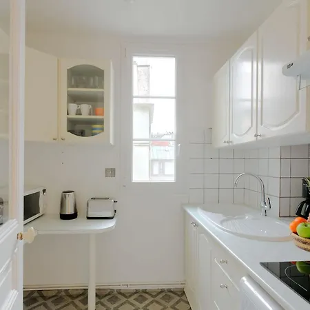 Bnbnova - 1br & Bastille Apartment *