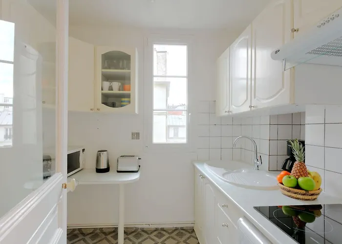 Bnbnova - 1br & Bastille Apartmán *